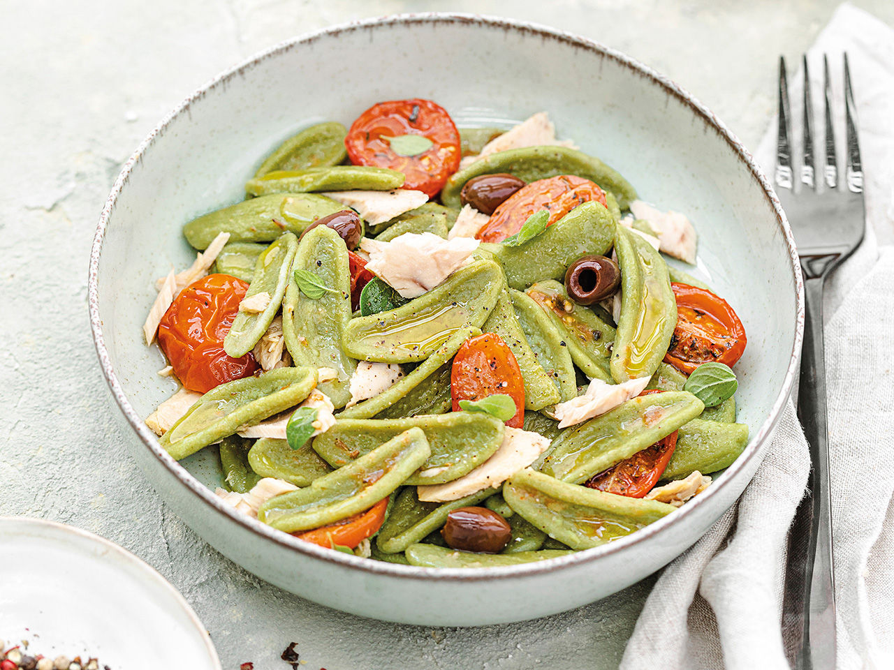 Foglie di ulivo avec tomates