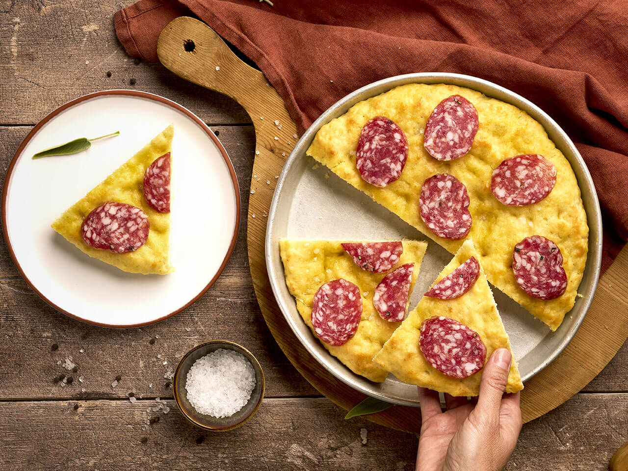 Kit focaccia et salamino Carli avec produits mis en avant.