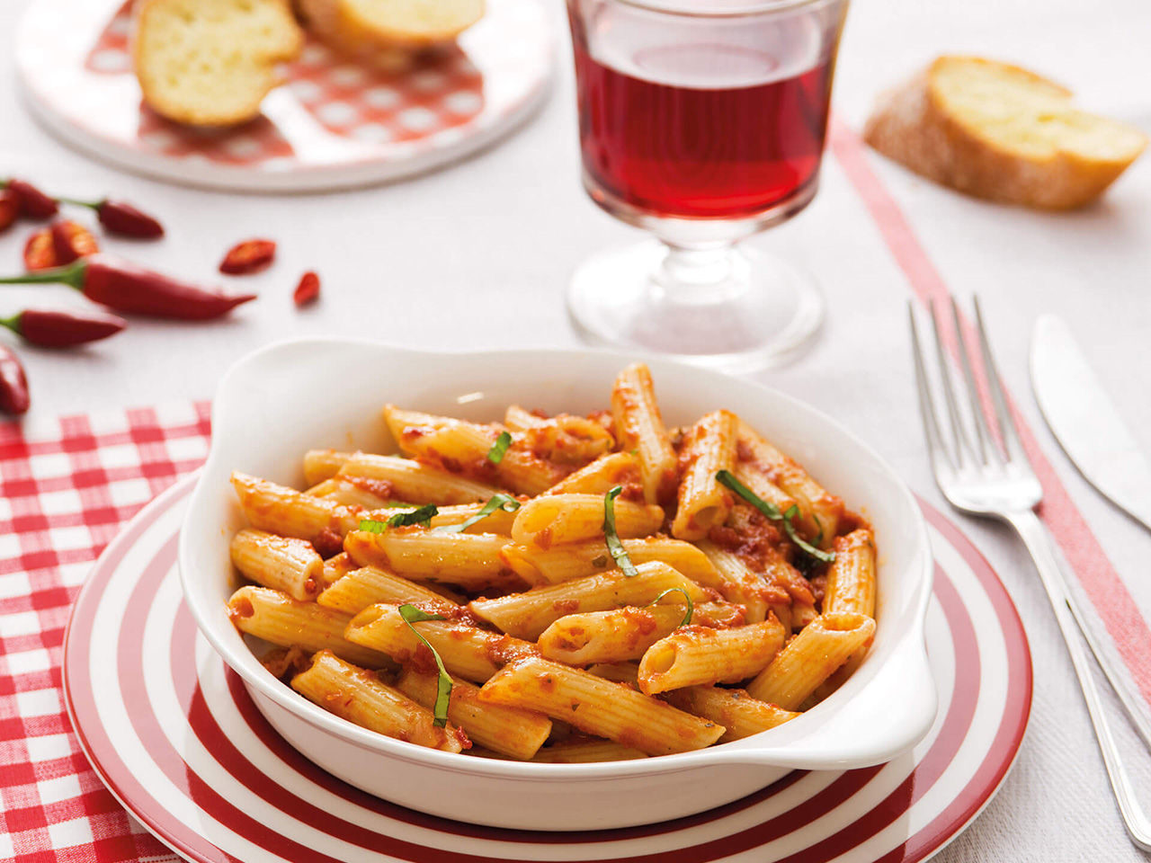 Penne avec sauce tomate
