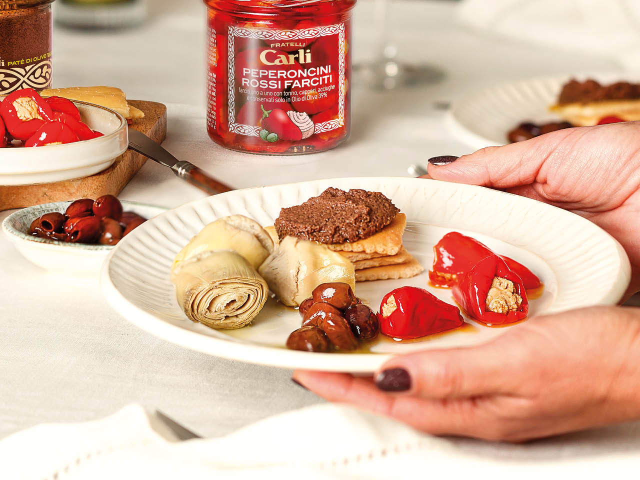 Assiette avec piments farcis au thon 