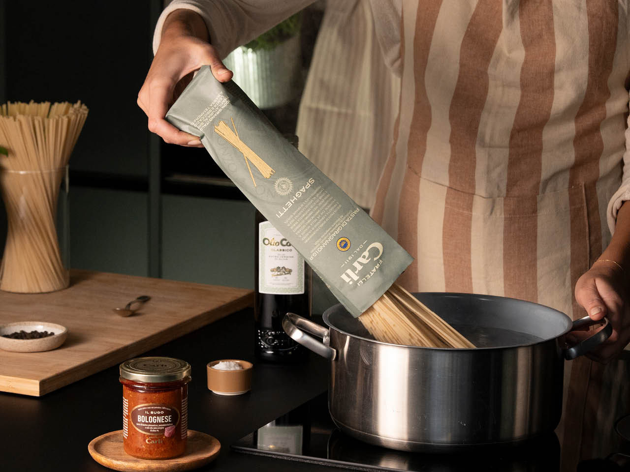 Début de la cuisson des spaghettis