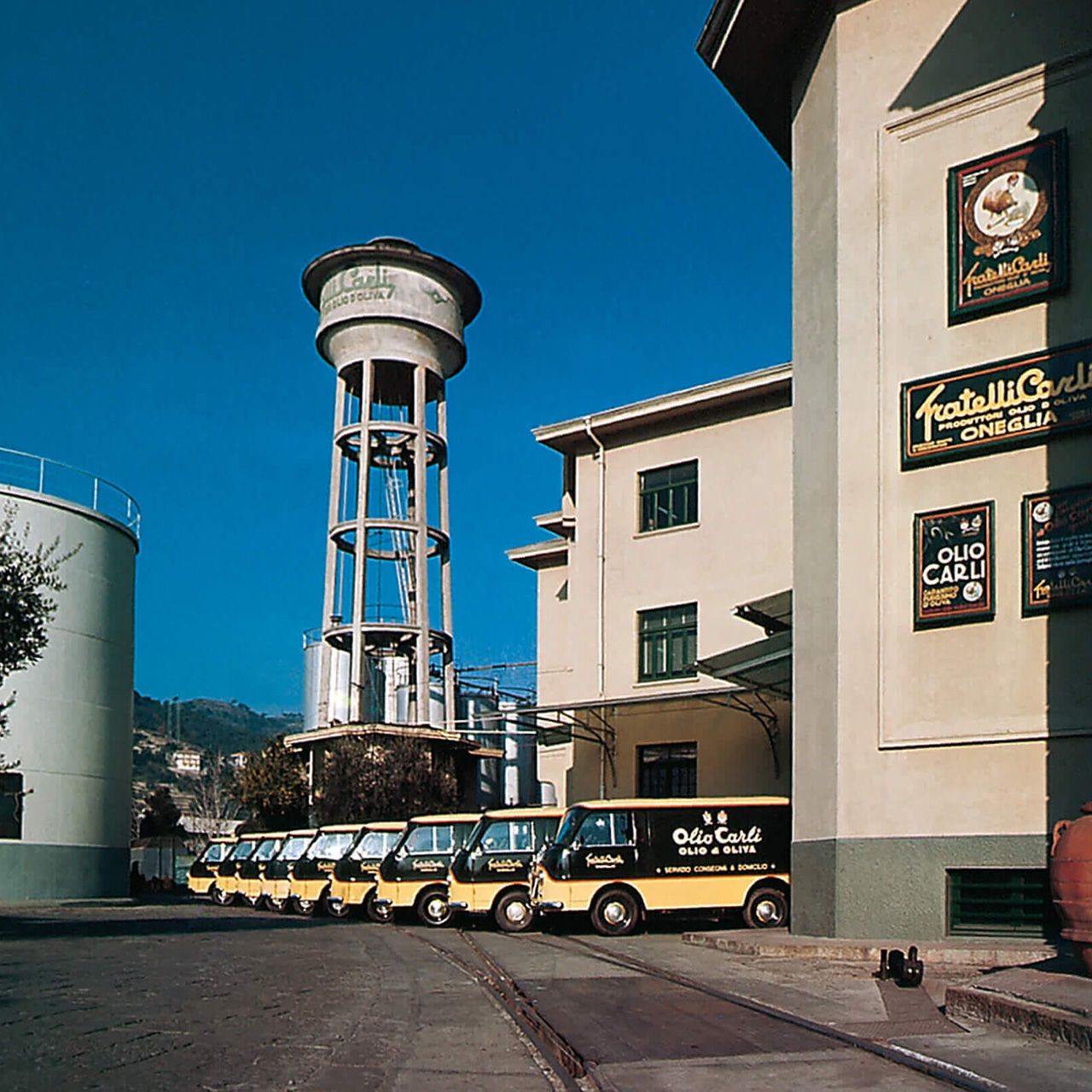 Les premiers fourgons Carli